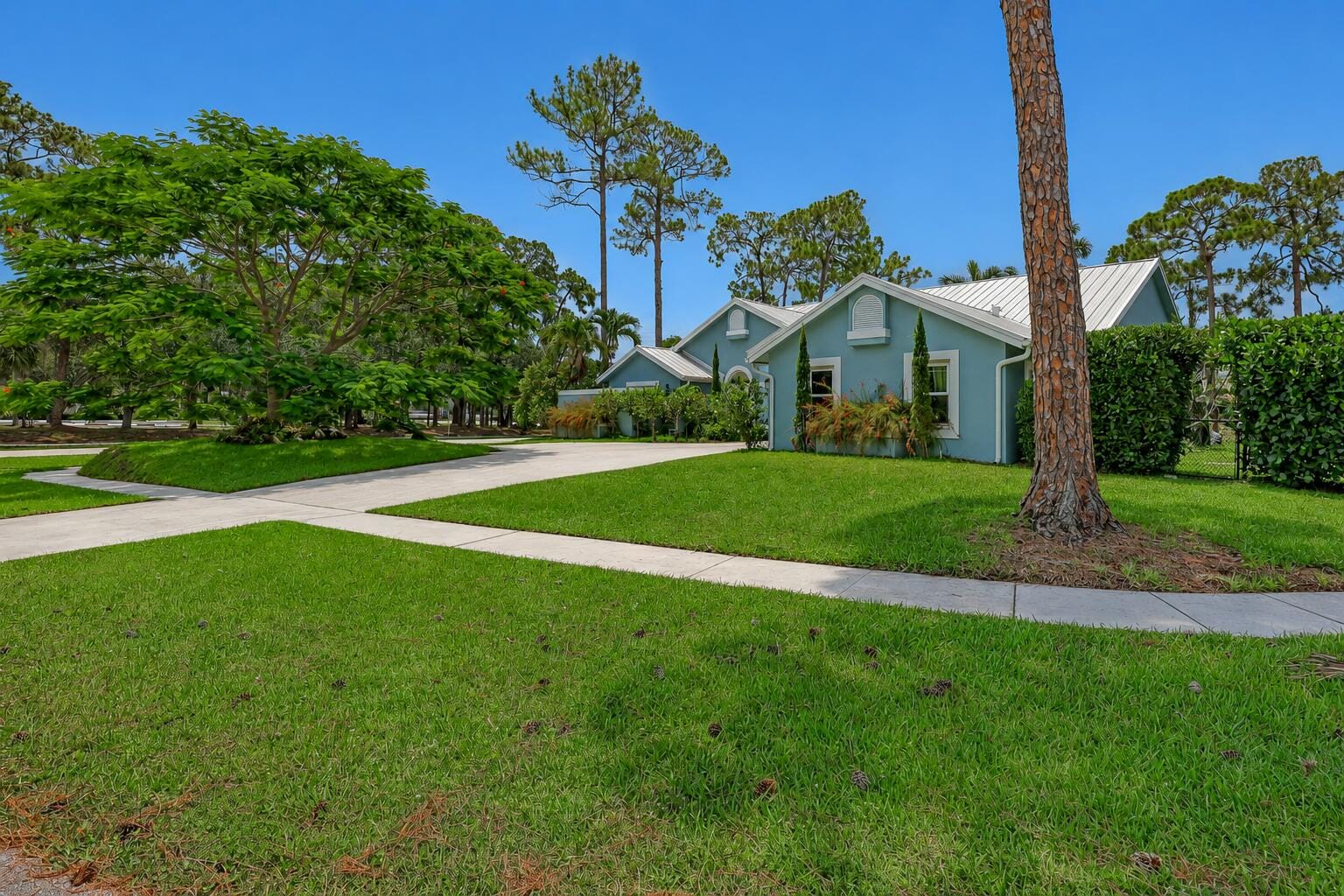 12925 Saint Davids Court — photo 11