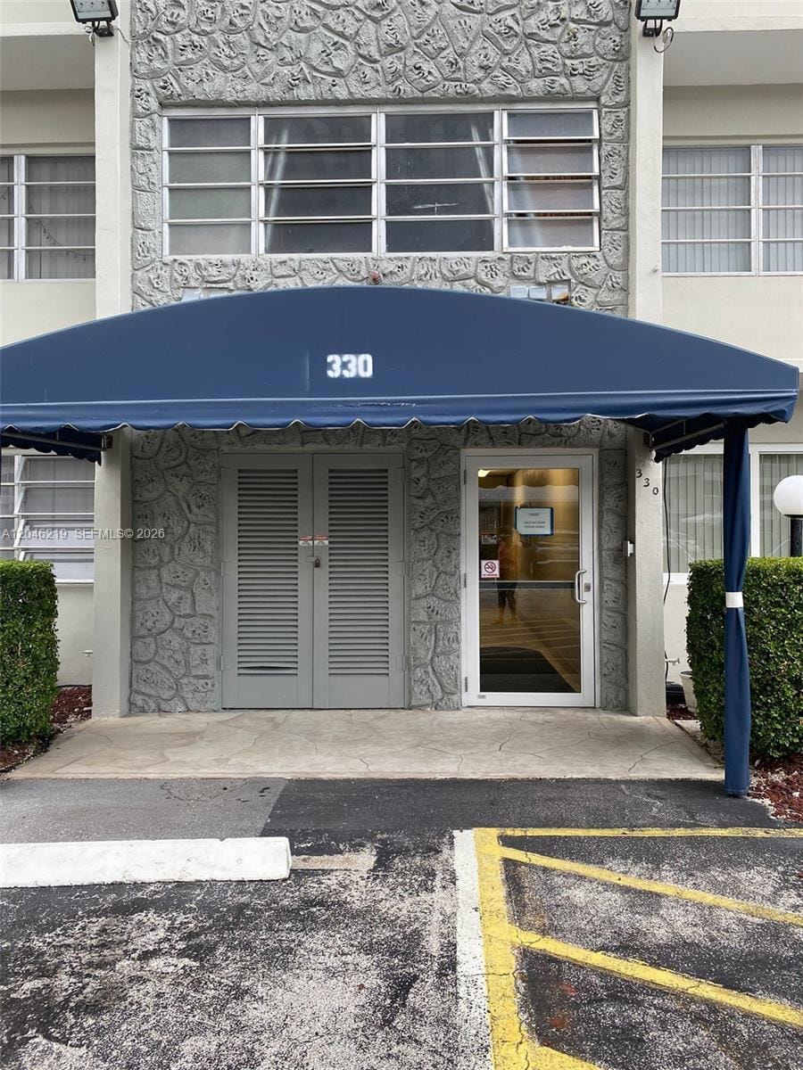 330 SE 2nd Street 403F, Hallandale Beach, FL 33009 photo 23