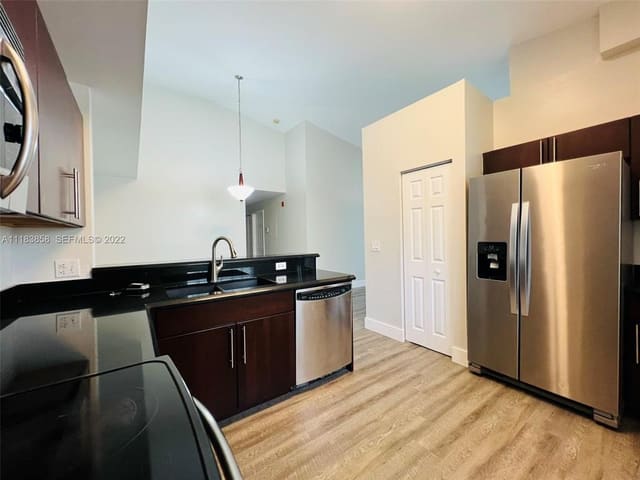 6944 SW 39th Street B203, Davie, FL 33314
