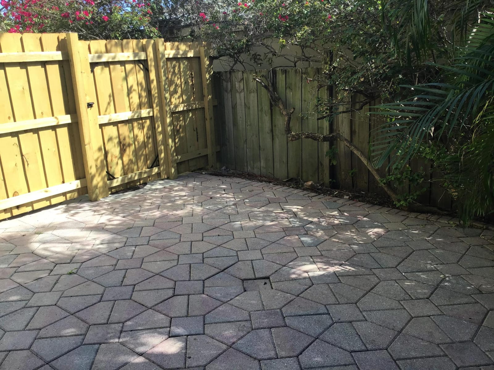 812 SE 8th Avenue, Deerfield Beach, FL photo 13