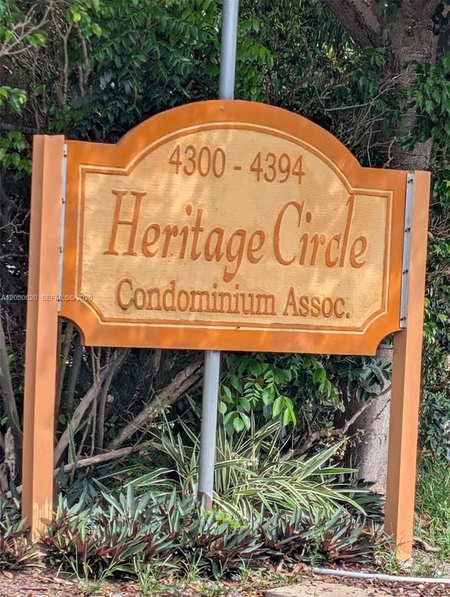 4354 NW 9th Avenue 13-2C, Heritage Circle, Deerfield Beach, FL