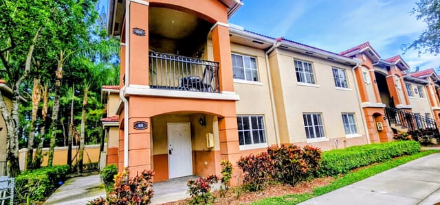 3770 N Jog Road 101, West Palm Beach, FL 33411