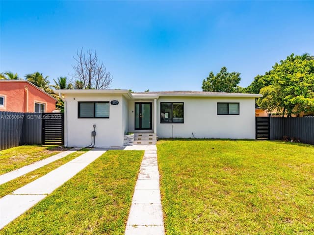 15725 NE 11th Court, North Miami Beach, FL 33162