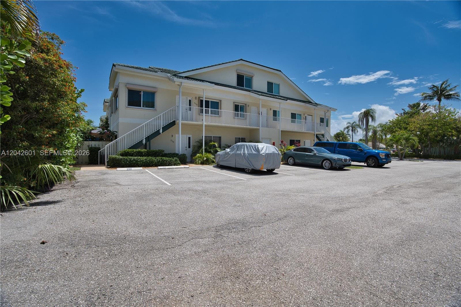 250 N Bella Vista Court N 50, Jupiter, FL 33477 photo 2
