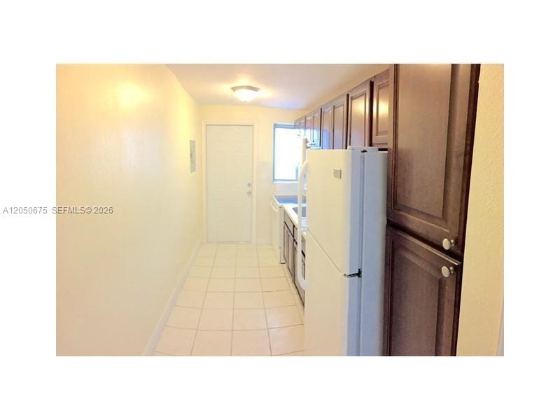 1430 NE 170th Street 317 — photo 5