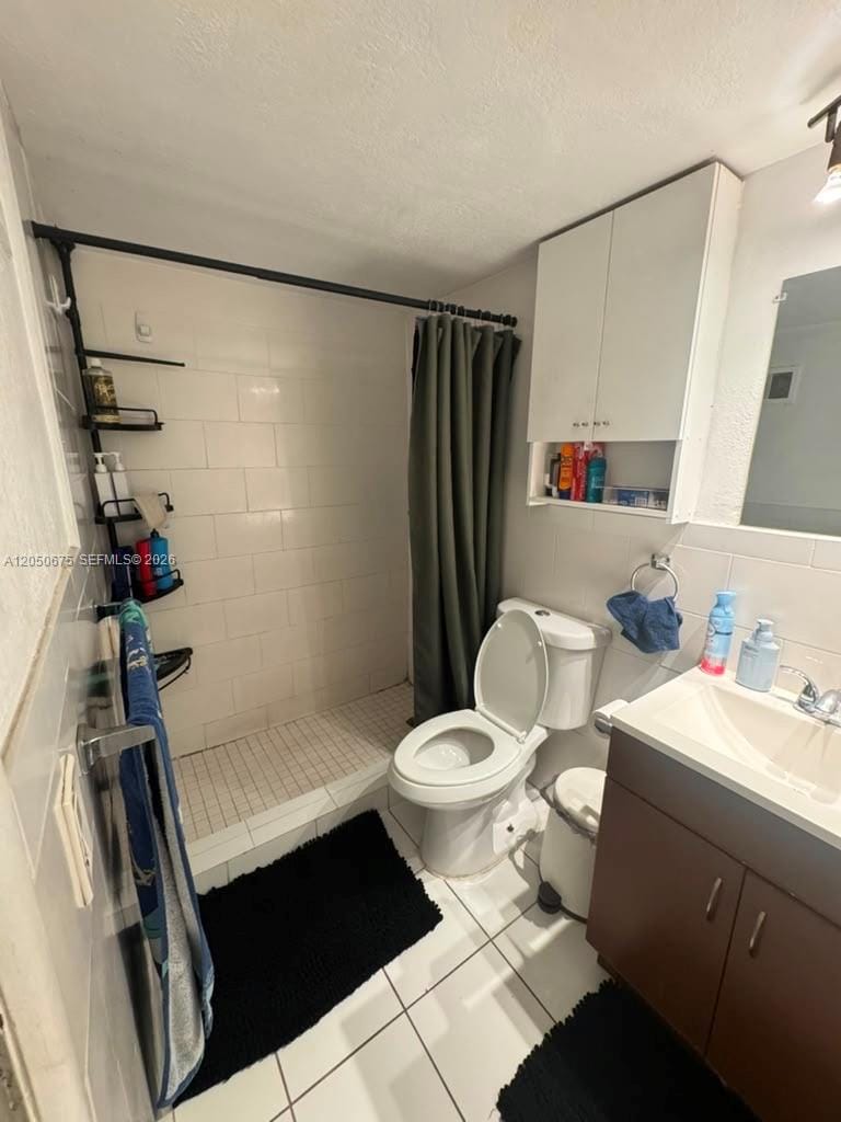1430 NE 170th Street 317 — photo 9