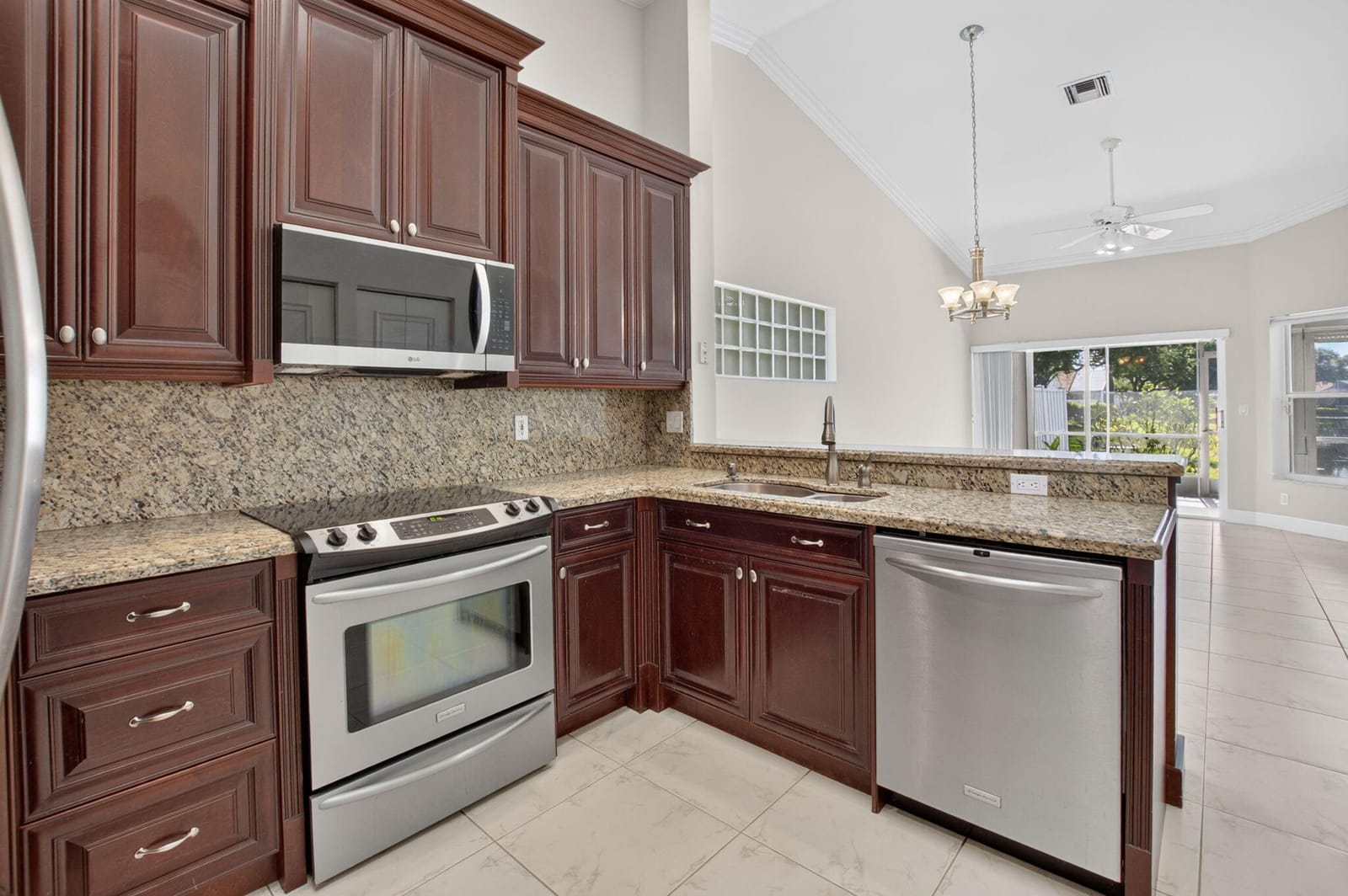 9875 Harbour Lake Circle, Boynton Beach, FL 33437 photo 16