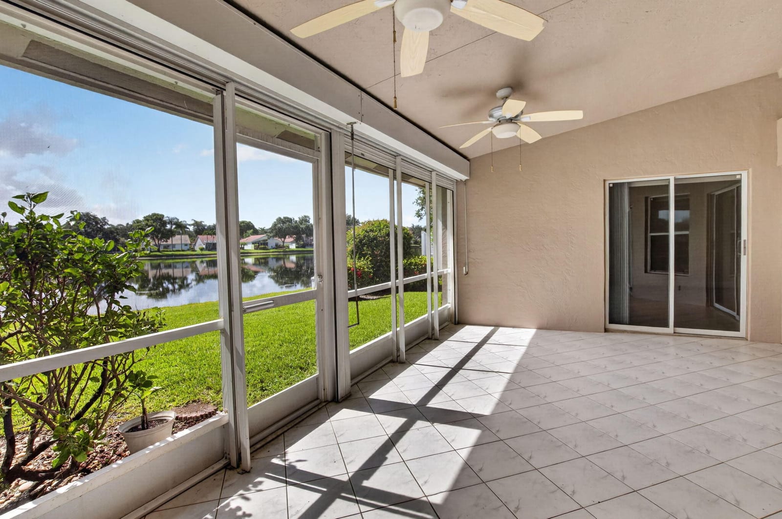9875 Harbour Lake Circle — photo 3