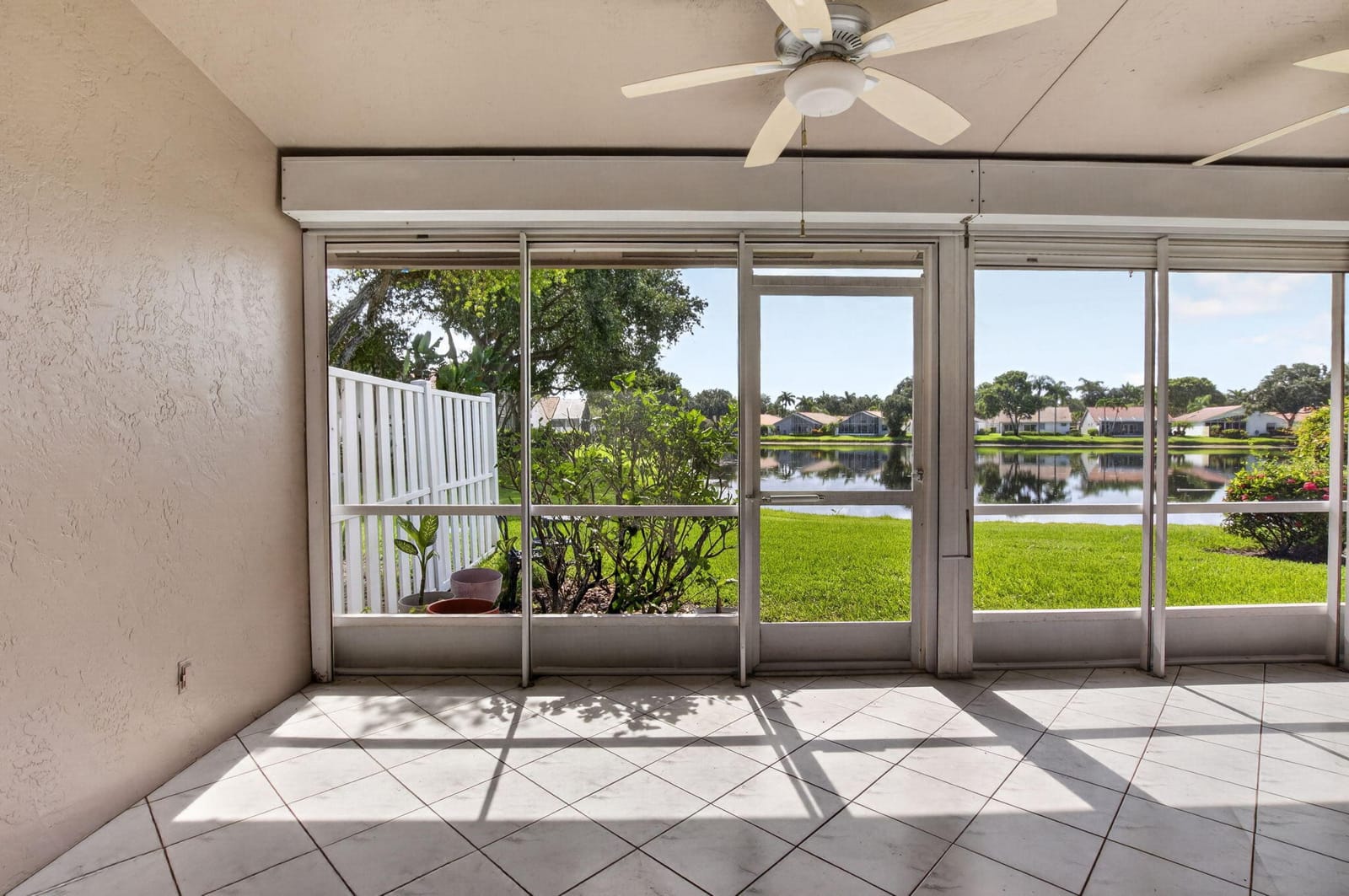 9875 Harbour Lake Circle — photo 6