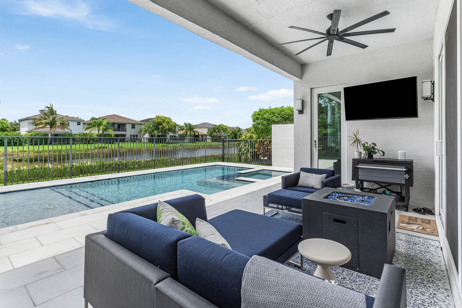 Pending home at 9663 Sterling Shores Street, Delray Beach, FL 33446