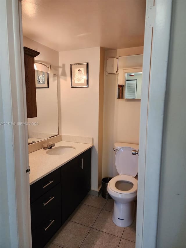 250 180th Drive 301, Sunny Isles Beach, FL 33160