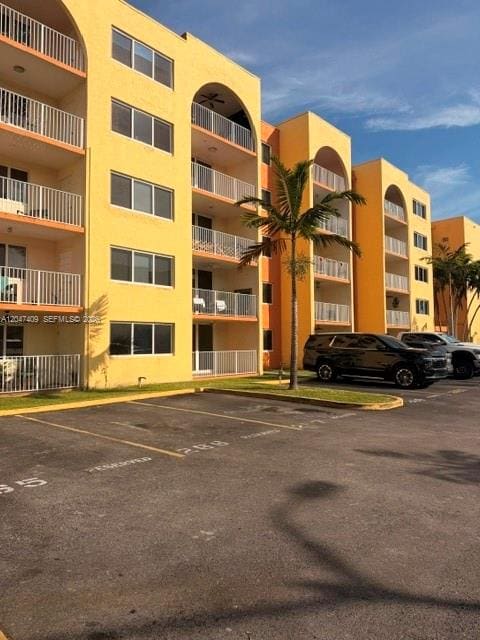 6930 Miami Gardens Drive 1517, Hialeah, FL 33015