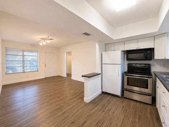 117 NE 30th Court 2, Wilton Manors, FL 33334