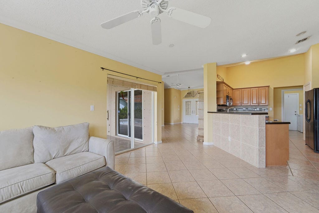 10884 Paso Fino Drive, Lake Worth, FL 33449 photo 11