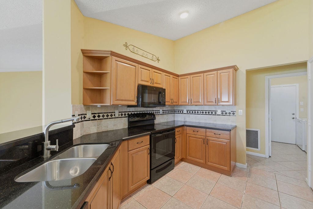 10884 Paso Fino Drive, Lake Worth, FL 33449 photo 12
