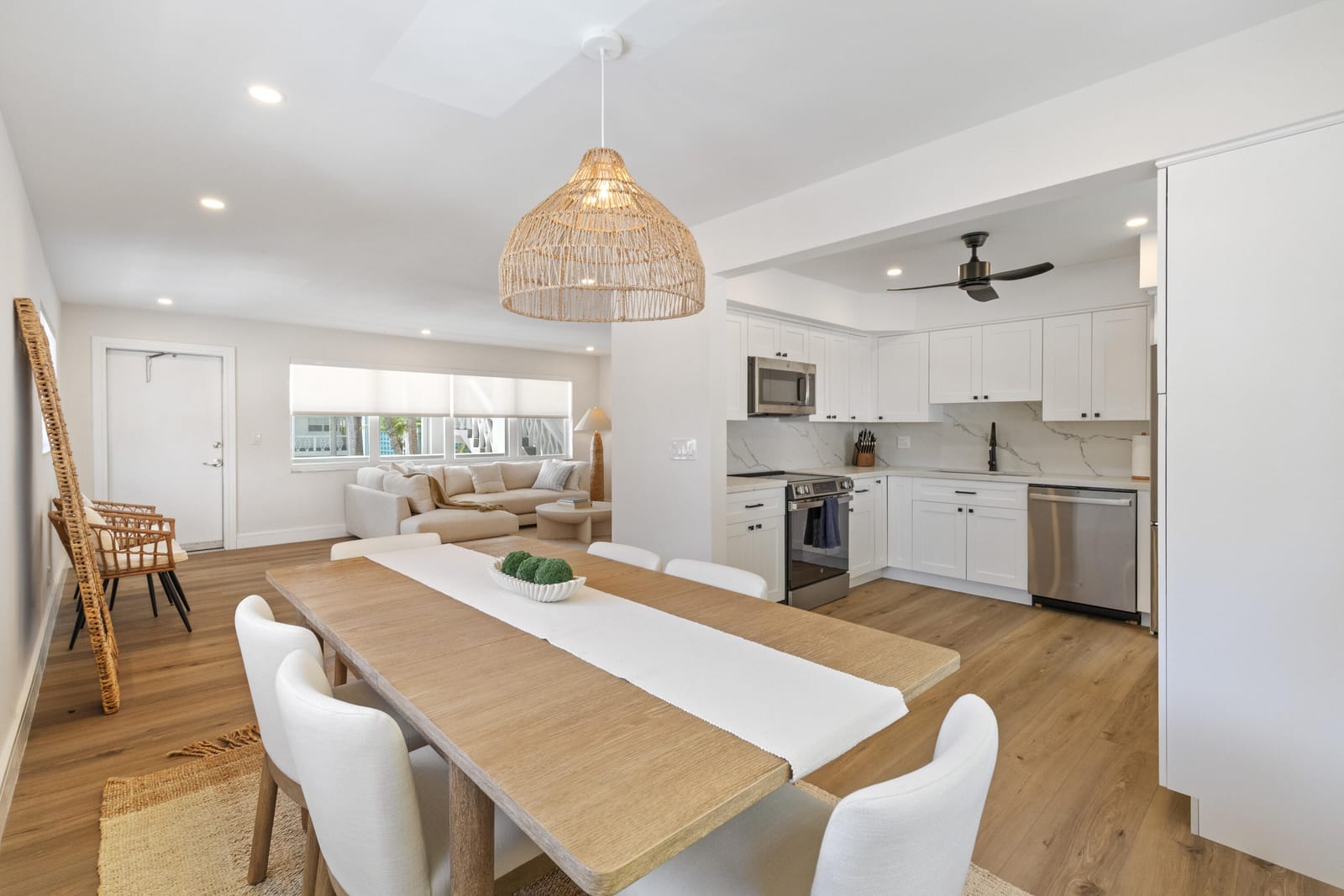 419 Golden Isles Drive 210 — photo 8