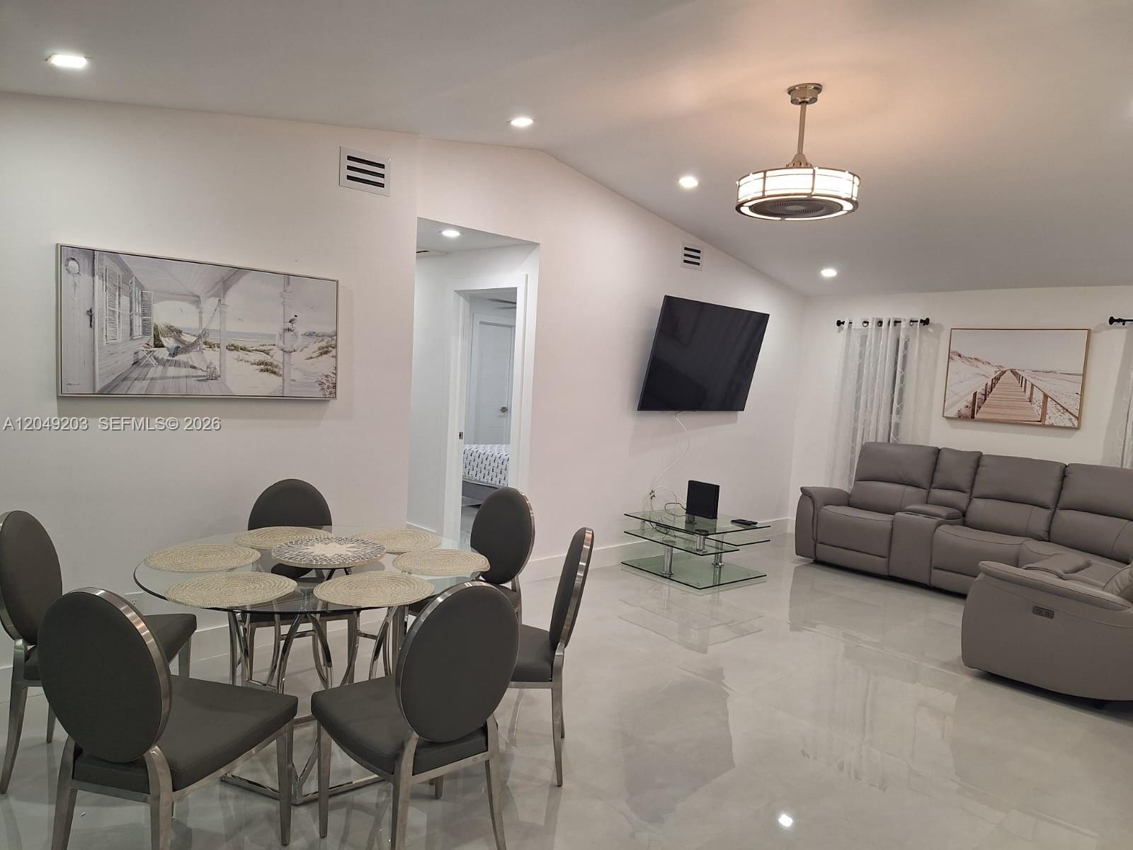 4440 SW 14 Place — photo 5