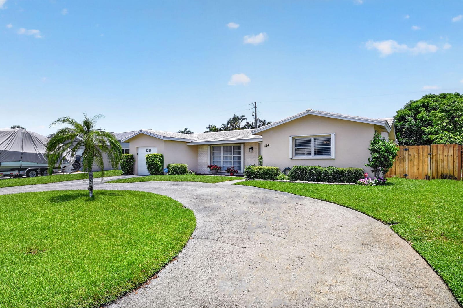 1241 SW 28th Avenue, Boynton Beach, FL 33426 photo 2