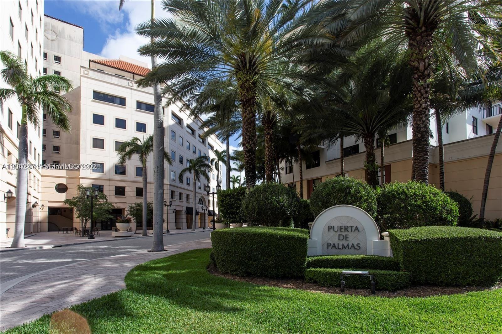888 S Douglas Road 1405, Coral Gables, FL 33134 photo 16