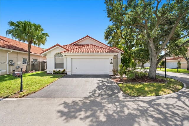 2810 NW 70th Avenue, Holiday Springs East, Margate, FL