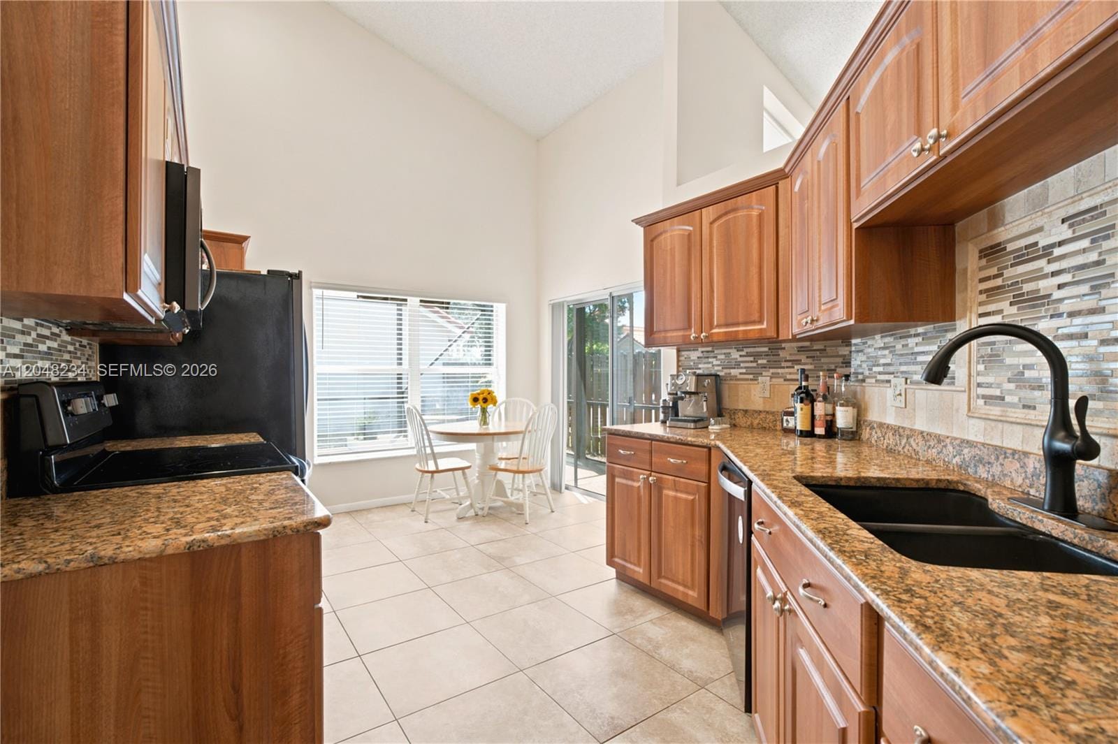 2810 NW 70th Avenue, Margate, FL 33063 photo 15