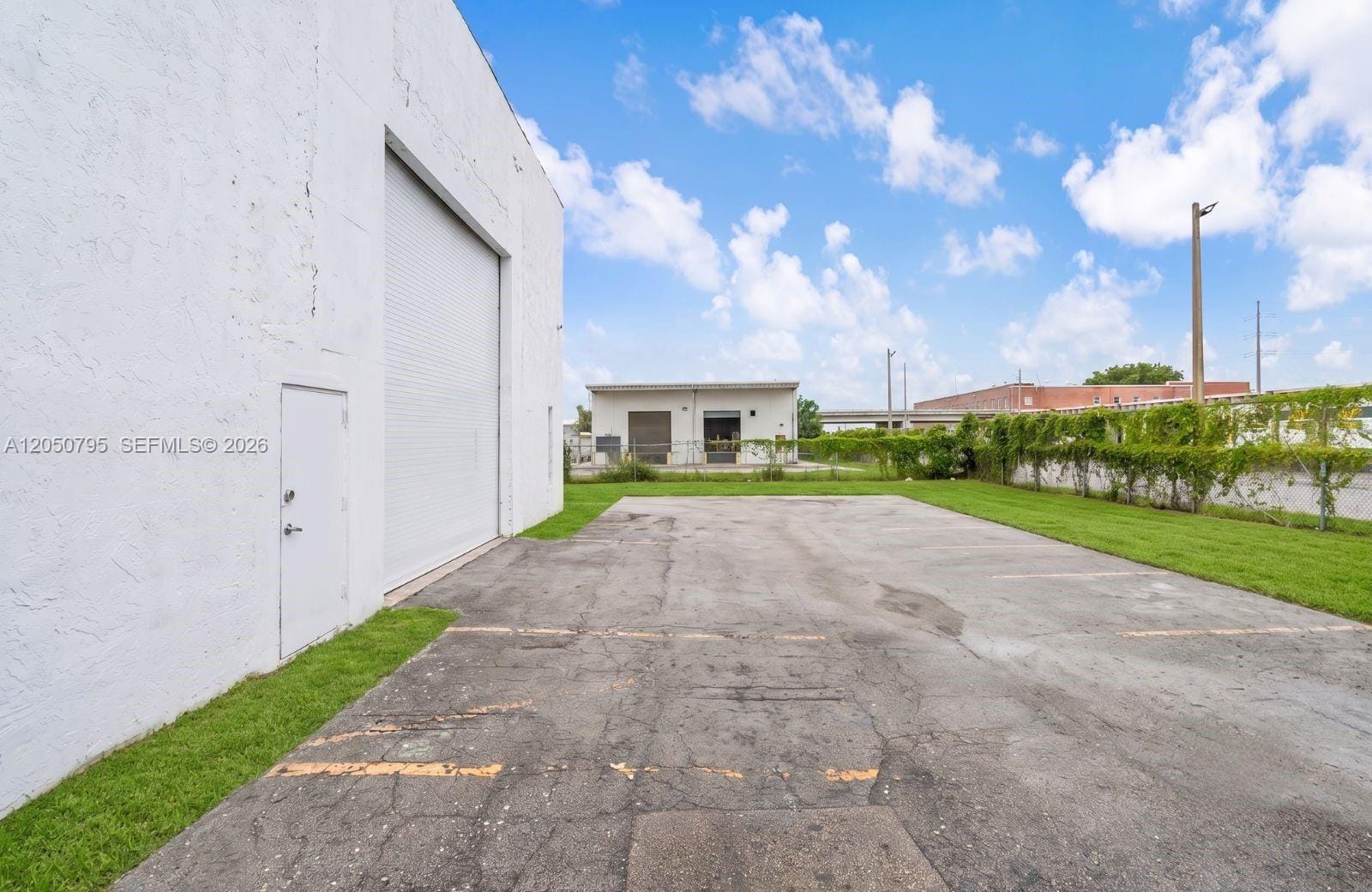 7440 NW 66th Street, Miami, FL 33166 photo 10
