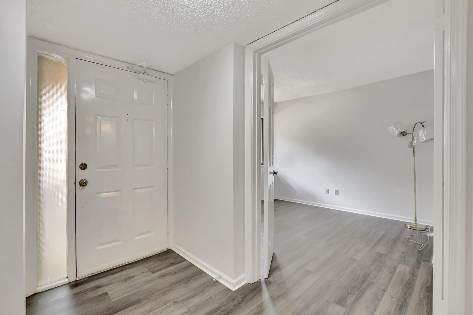 5640 Coach House Circle C — photo 3