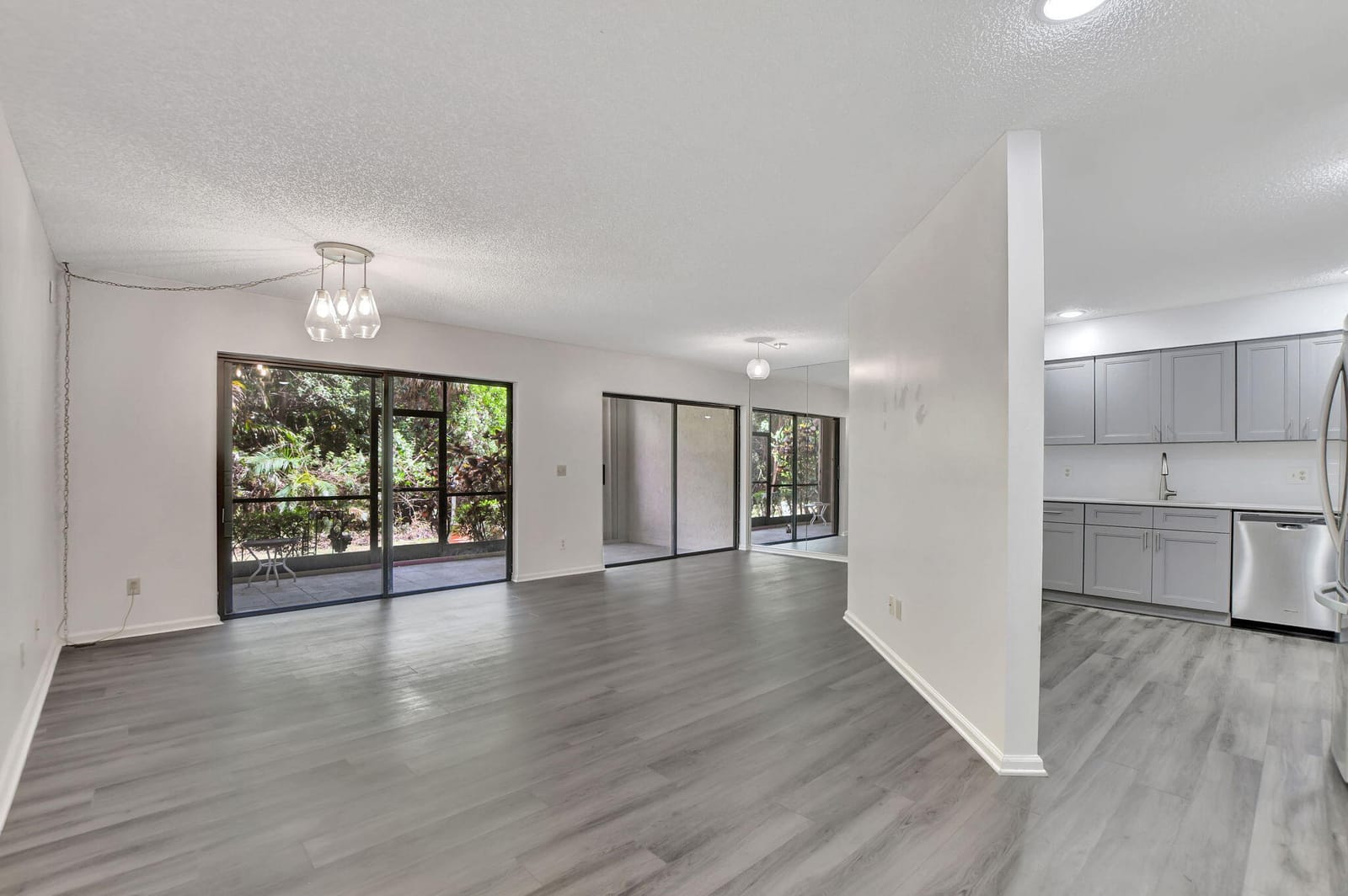 5640 Coach House Circle C — photo 4