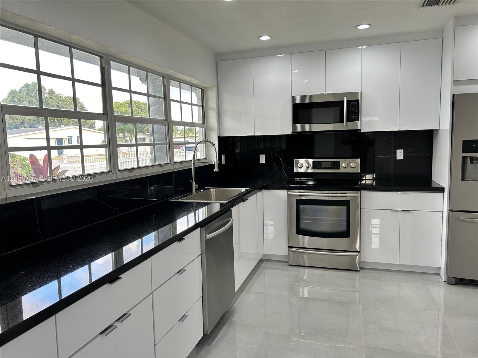19522 NW 37th Court, Miami Gardens, FL 33055 photo 5