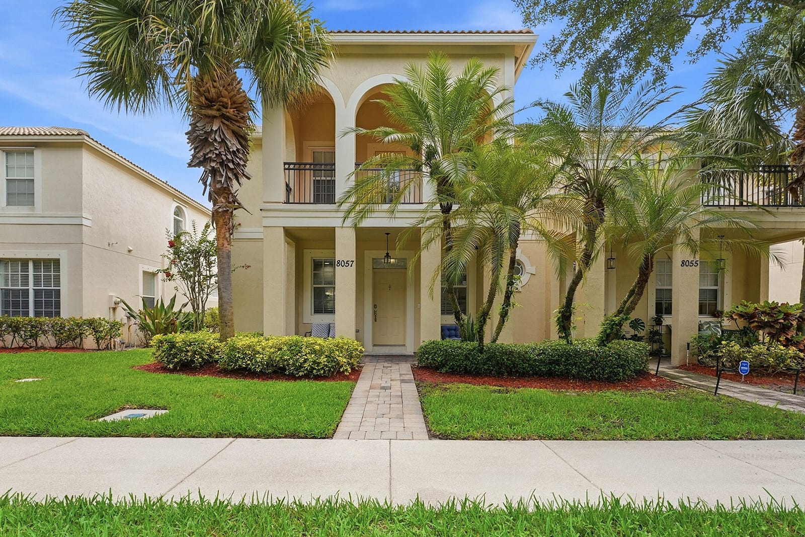 Sold home at 8057 Murano Circle, Palm Beach Gardens, FL 33418