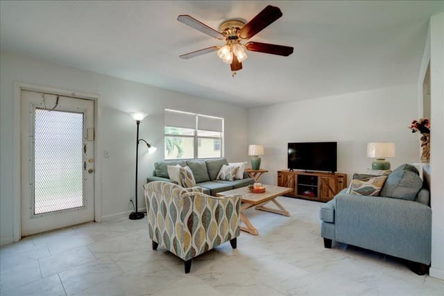 222 Saxony E 222, Kings Point Saxony, Delray Beach, FL