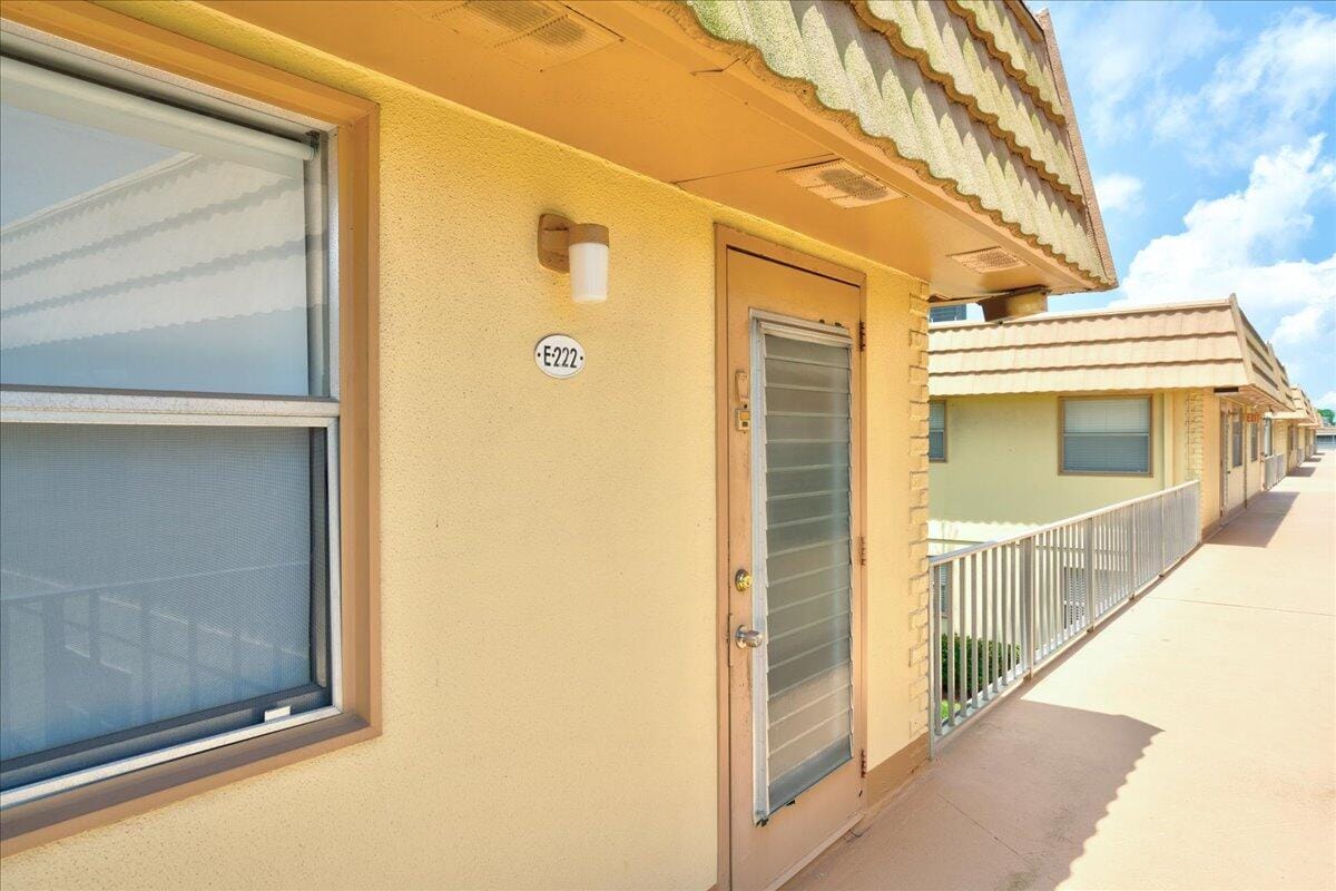 222 Saxony E 222, Delray Beach, FL 33446 photo 15