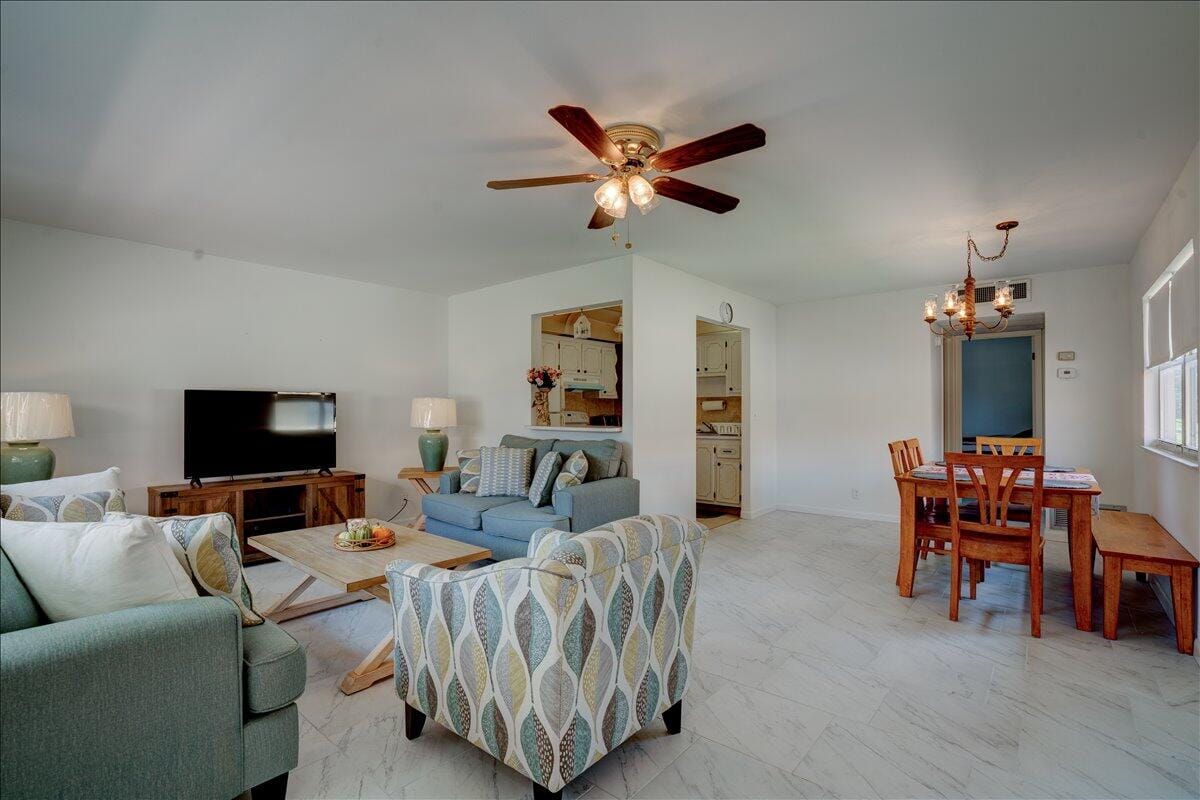 222 Saxony E 222, Delray Beach, FL 33446 photo 4