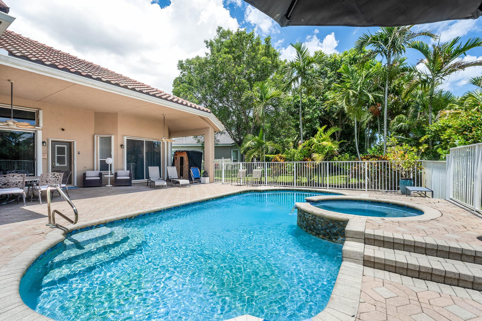911 Forest Glen Lane, Wellington, FL 33414 photo 23