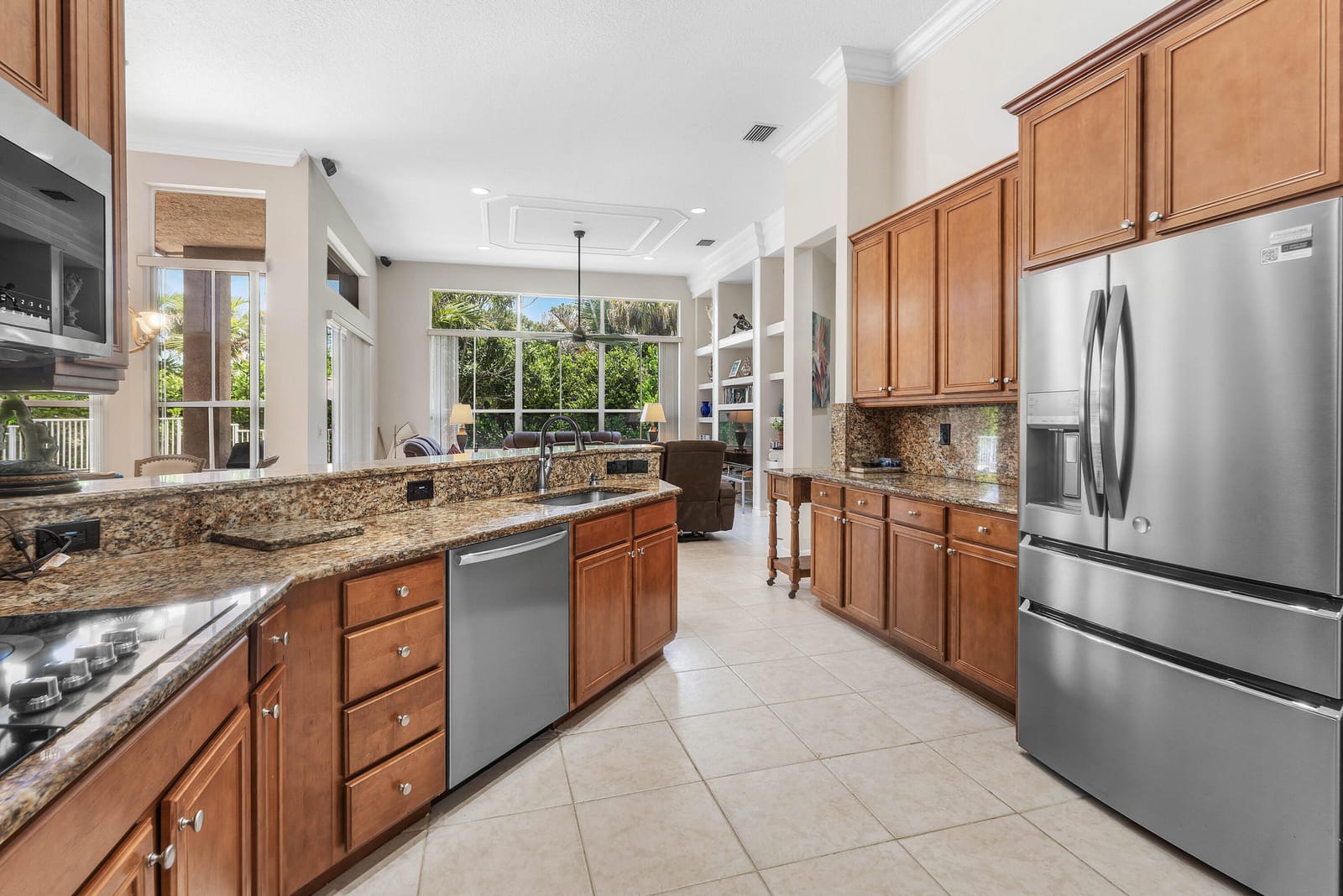 911 Forest Glen Lane, Wellington, FL 33414 photo 2