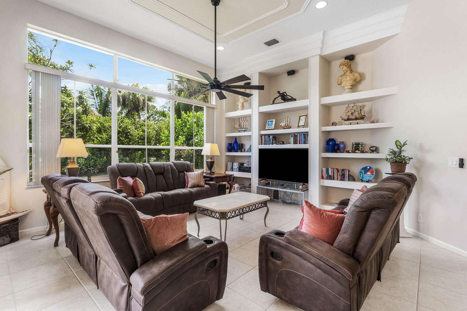 911 Forest Glen Lane, Wellington, FL 33414 photo 5