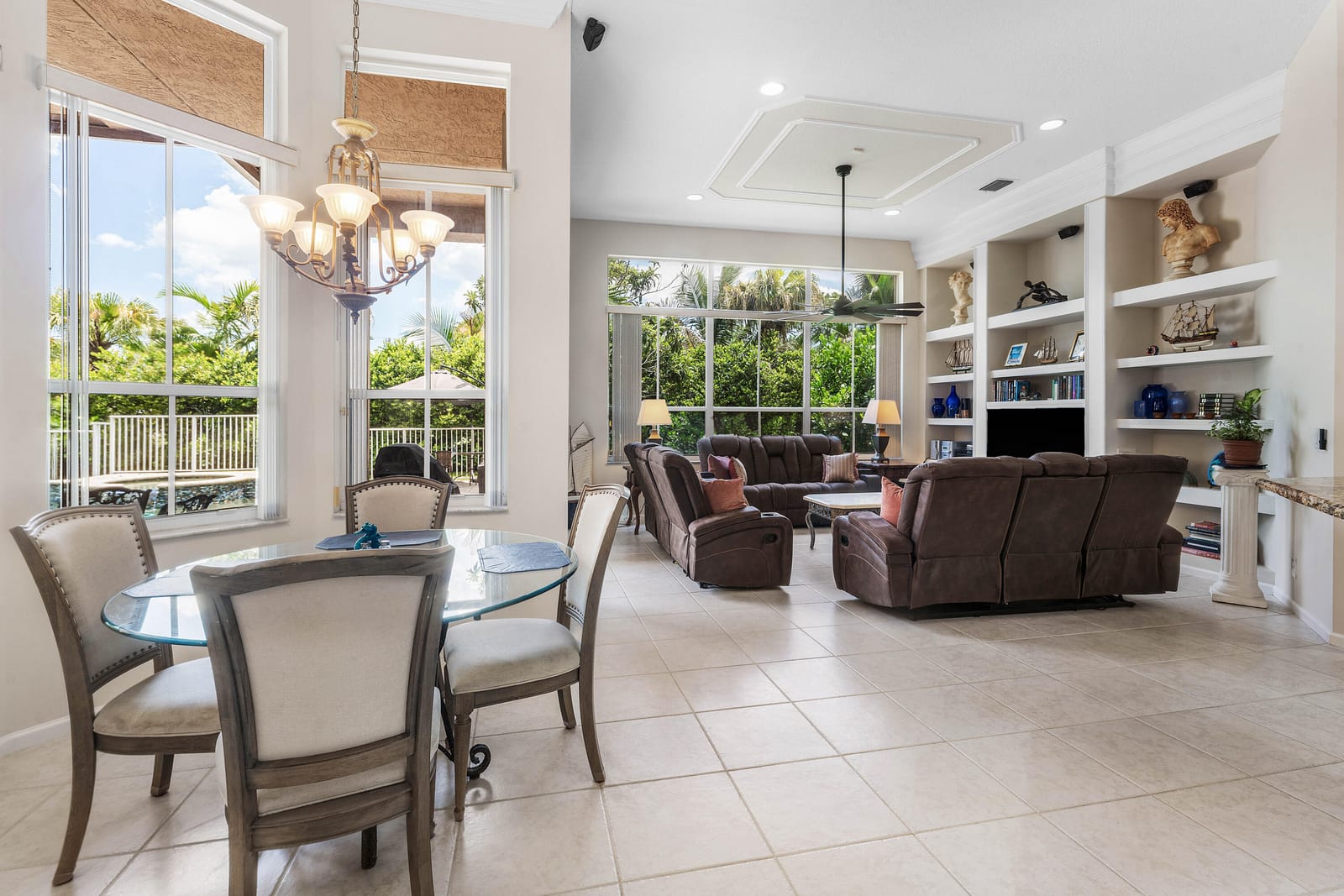911 Forest Glen Lane, Wellington, FL 33414 photo 6