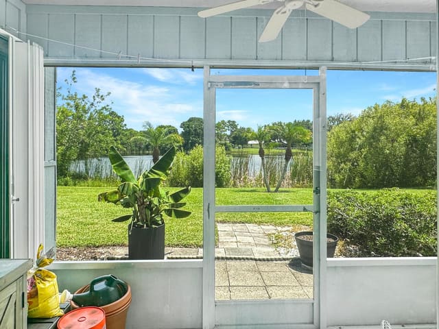5717 Deer Run Drive 4a, Golf Lake Villas, Fort Pierce, FL