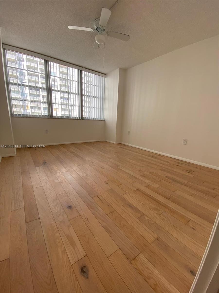 18041 Biscayne Boulevard 804, Aventura, FL 33160 photo 23