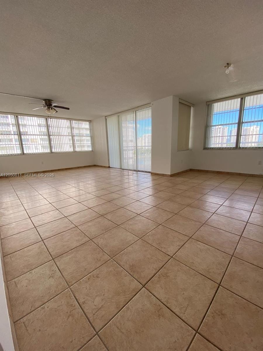 18041 Biscayne Boulevard 804, Aventura, FL 33160 photo 26