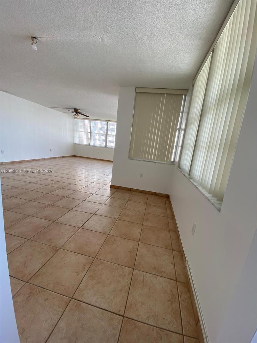 18041 Biscayne Boulevard 804, Aventura, FL 33160 photo 27