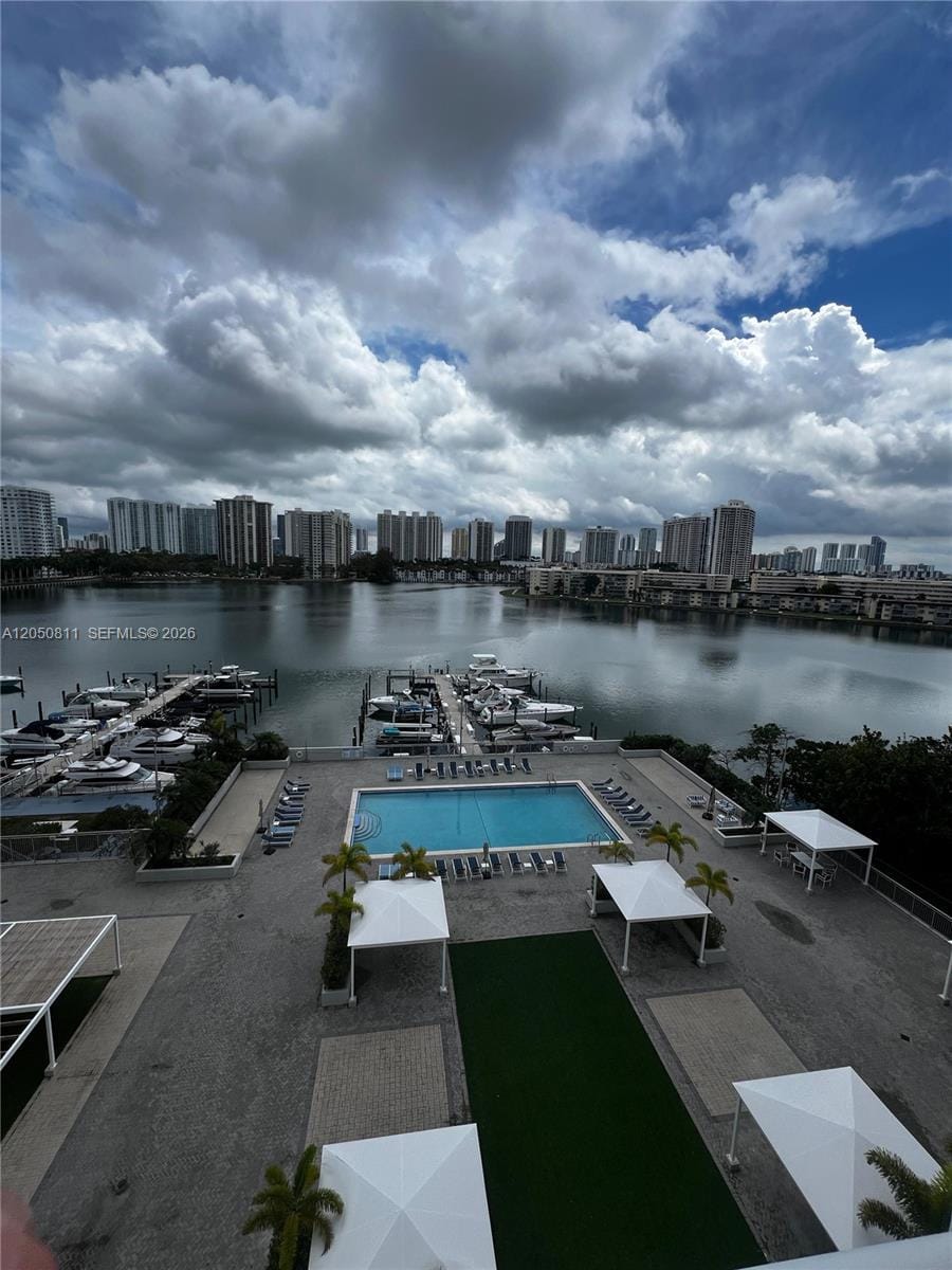 18041 Biscayne Boulevard 804, Aventura, FL 33160 photo 4