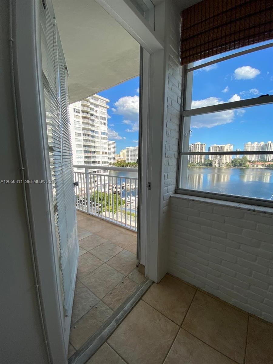 18041 Biscayne Boulevard 804, Aventura, FL 33160 photo 5