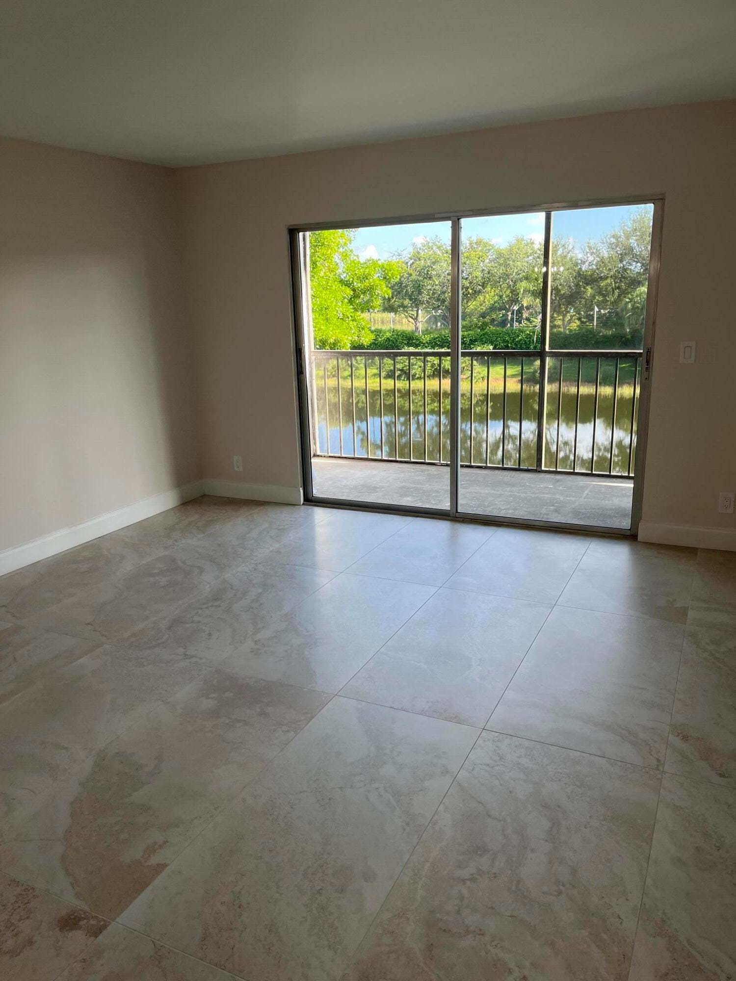7321 Amberly Lane 302 — photo 7