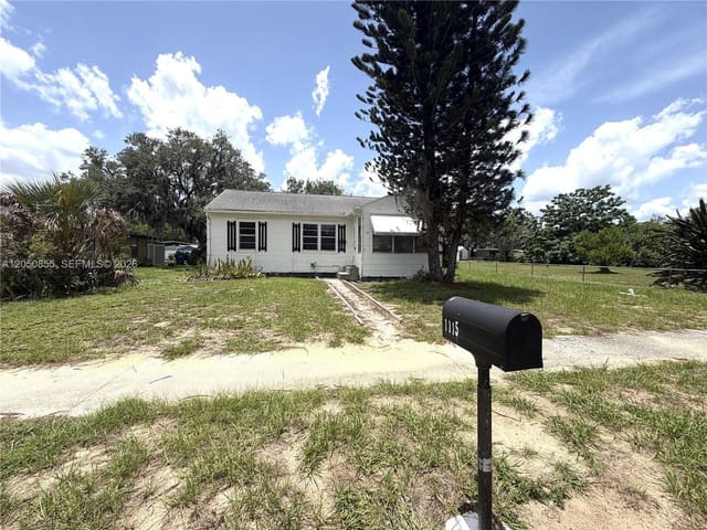 1115 Edgemoor Avenue, FL 33870