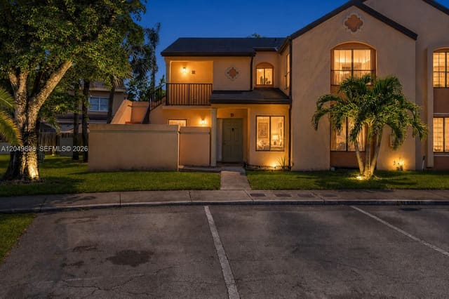 8211 NW 191st Street 3-H, Hialeah, FL 33015