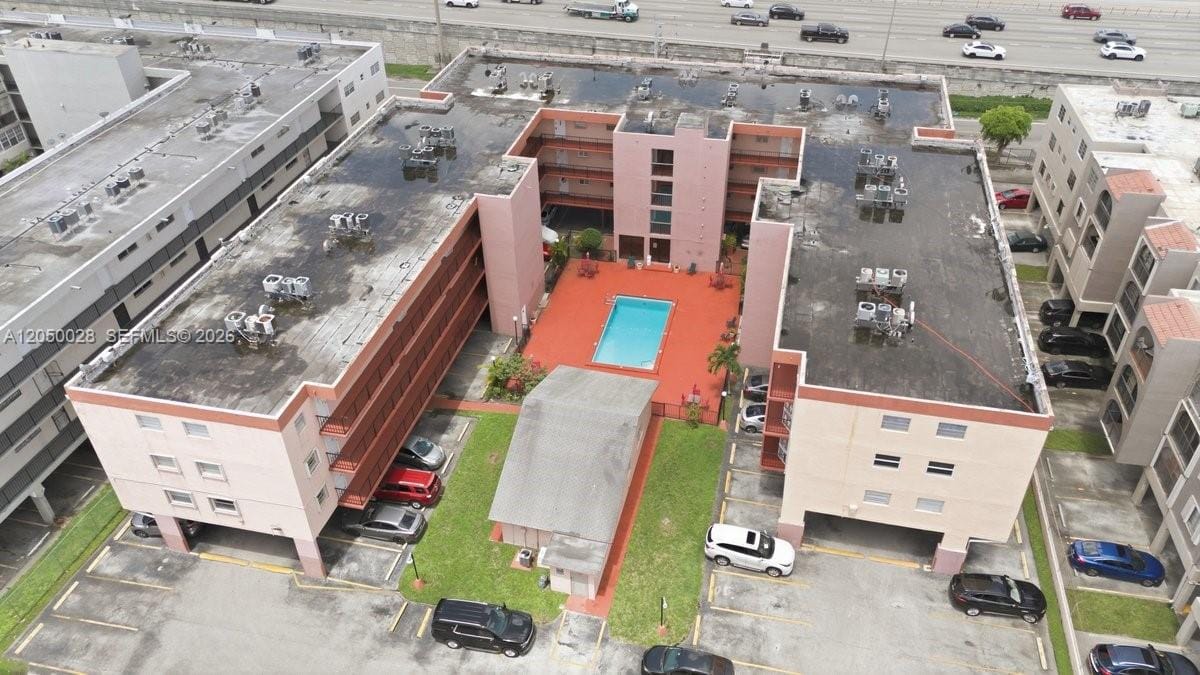 6175 W 20th Avenue 311, Hialeah, FL 33012