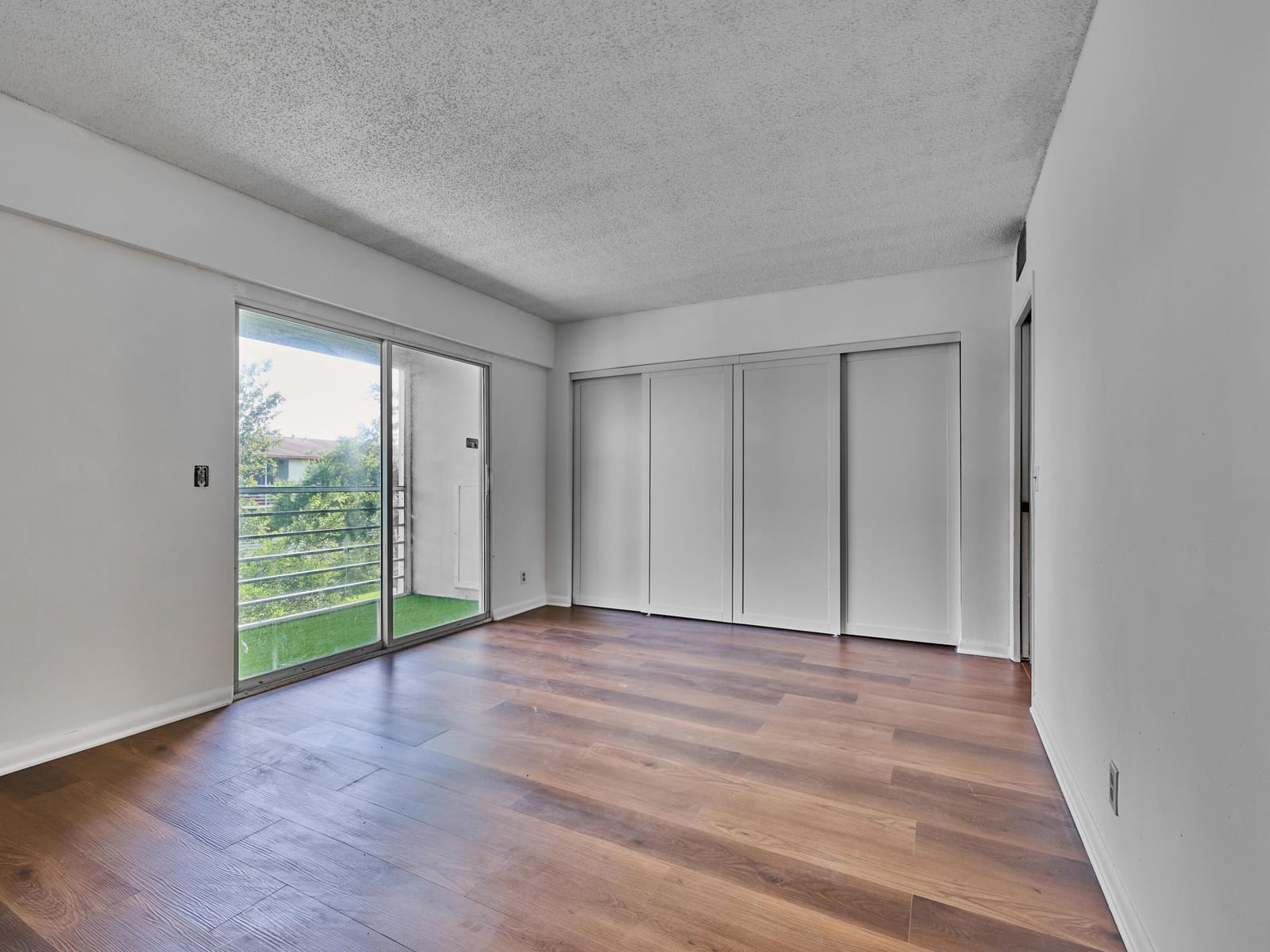 325 Mansfield Drive 325 H — photo 6