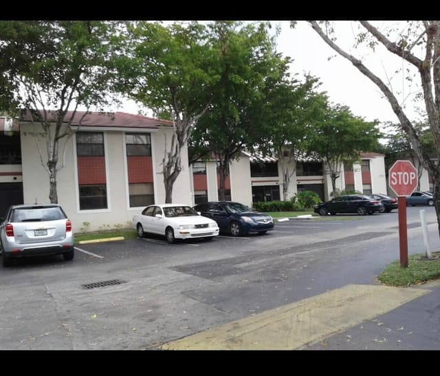 20015 NE 3rd Court 5, Spear Acres, Miami, FL