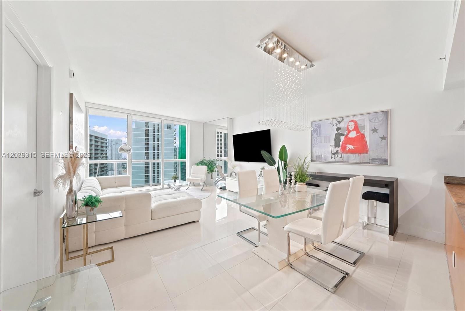 485 Brickell Avenue 3707, Miami, FL 33131